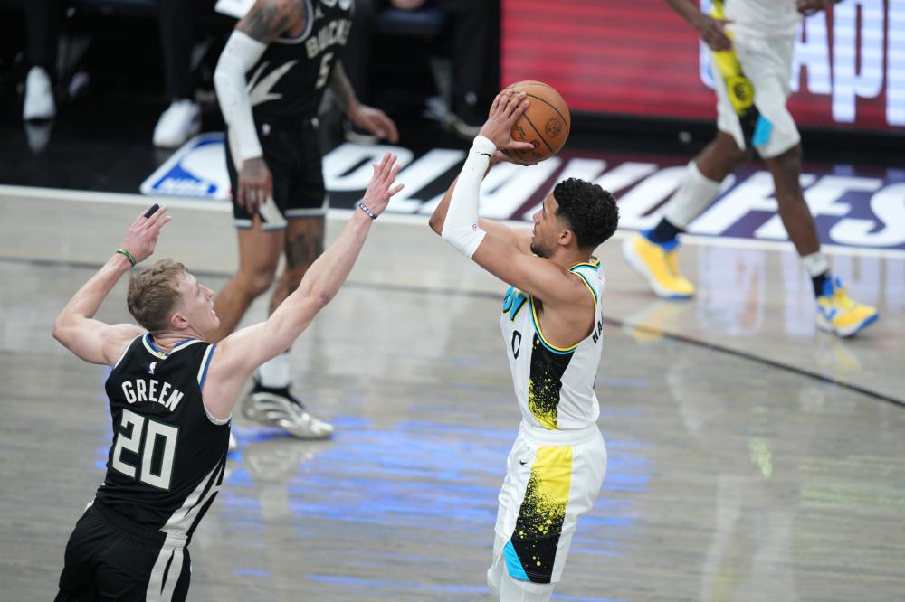 击球员在关 击球员在关